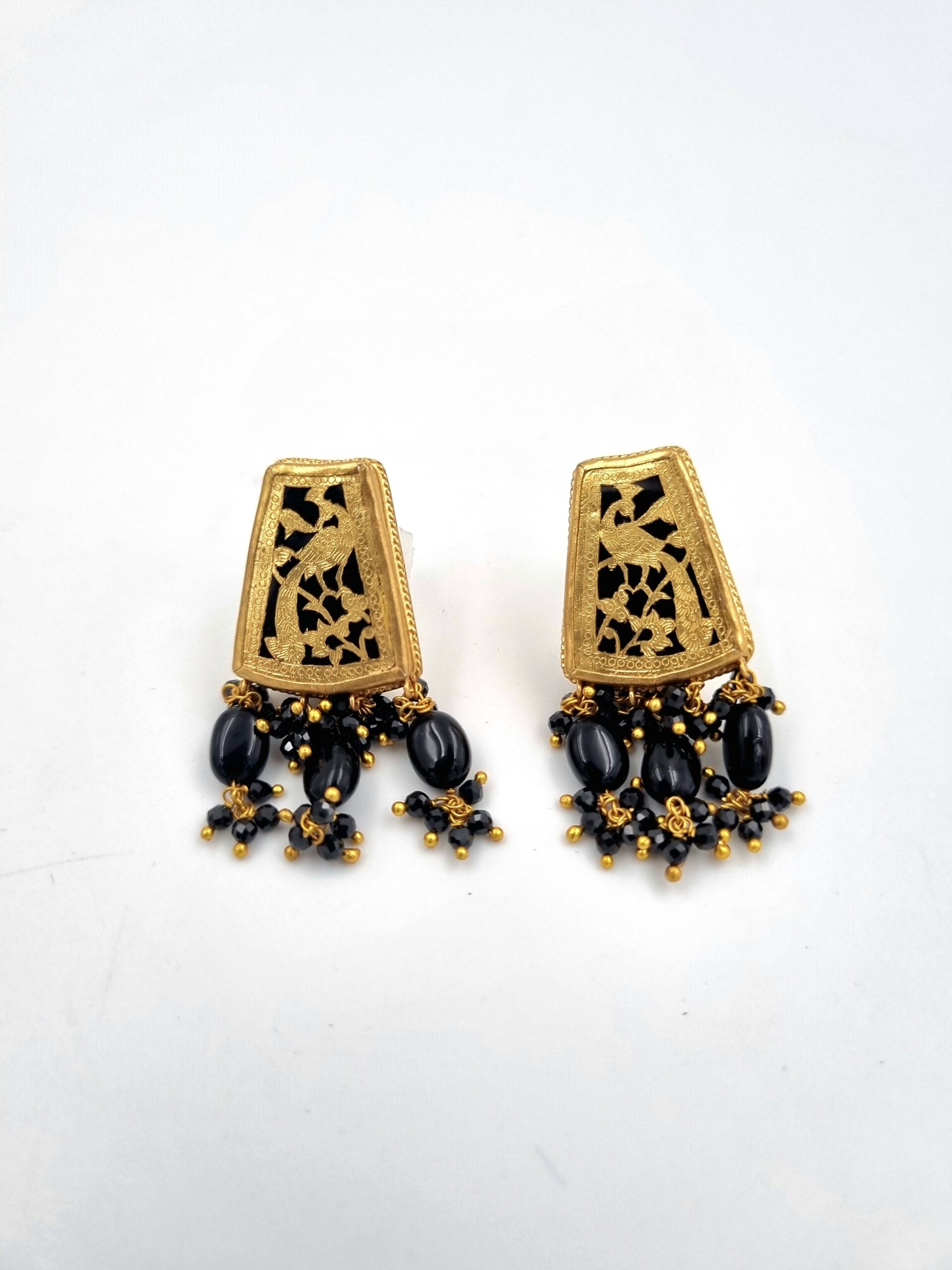 Thewa Polka dot Jewellery